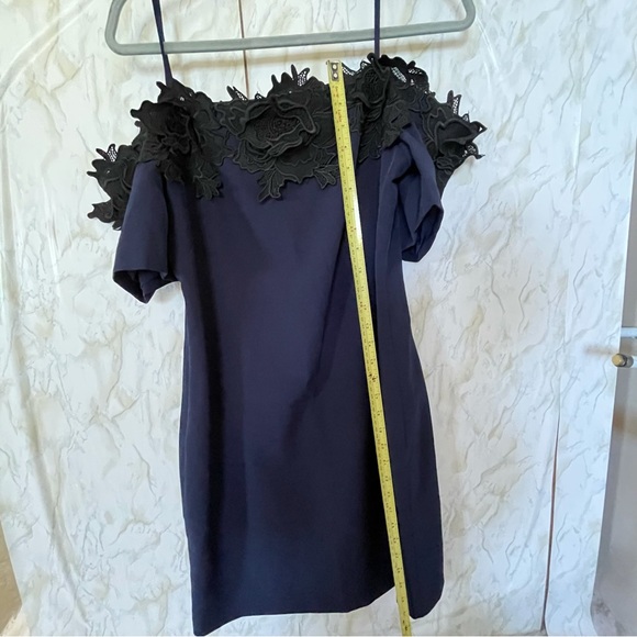 Floral Embroidered Badgley Mischka Dress - Picture 7 of 11